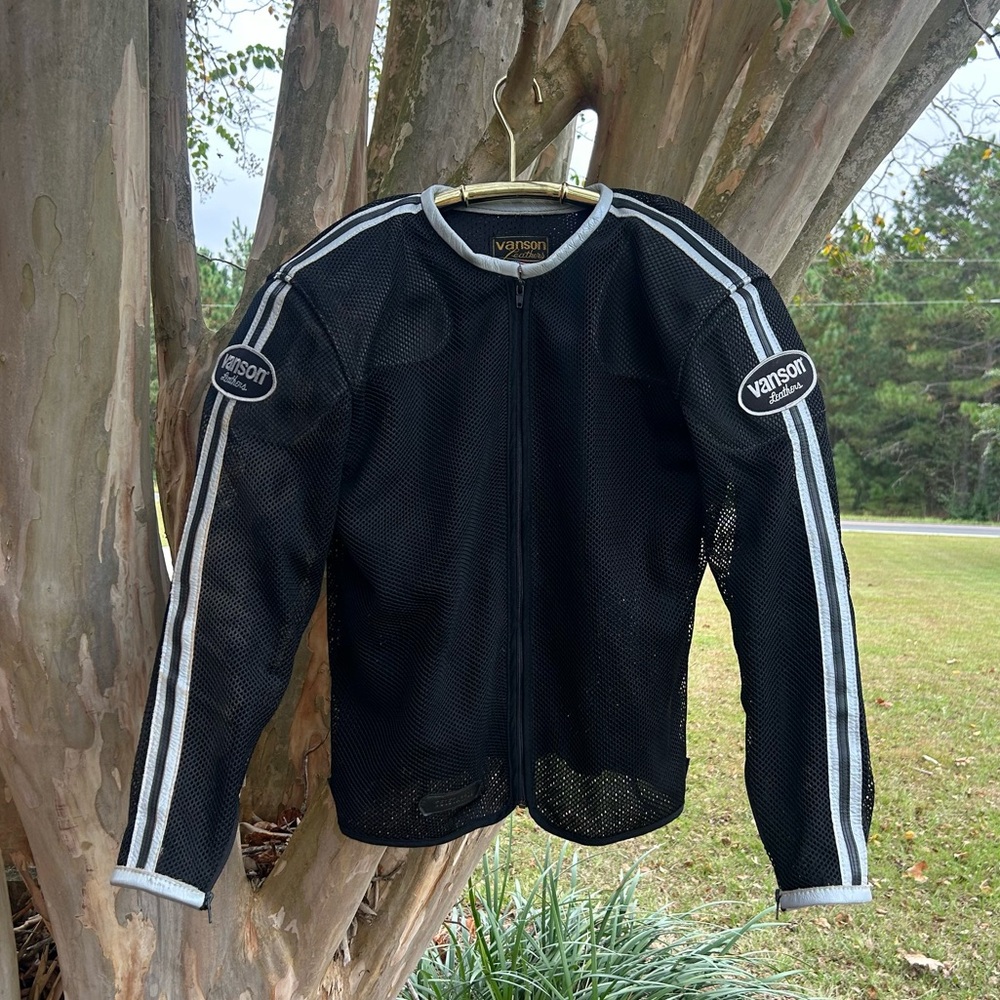 VANSON LEATHER Mesh Motorcycle Jacket Keep you Cool And Protected Men’s size L